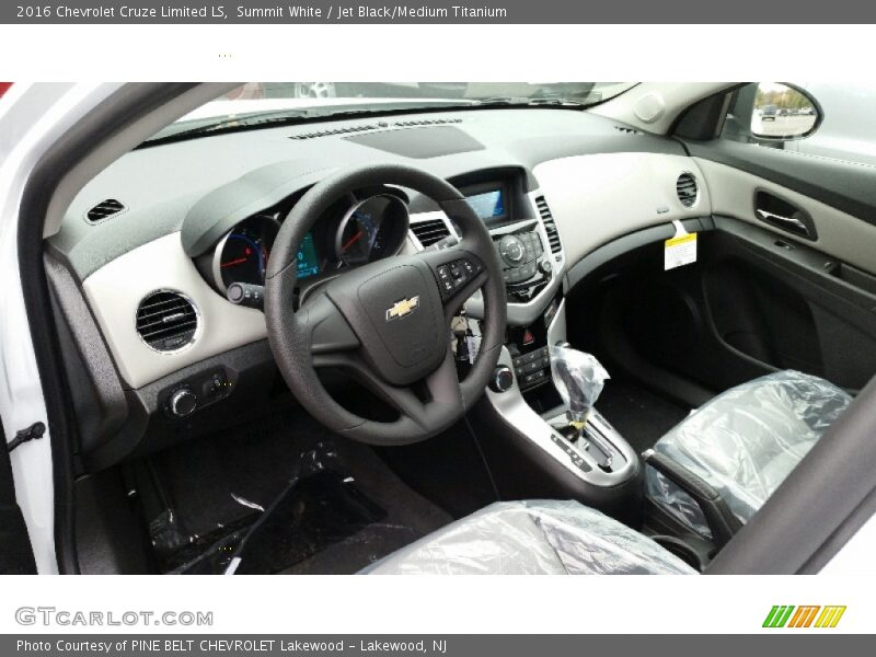 Summit White / Jet Black/Medium Titanium 2016 Chevrolet Cruze Limited LS
