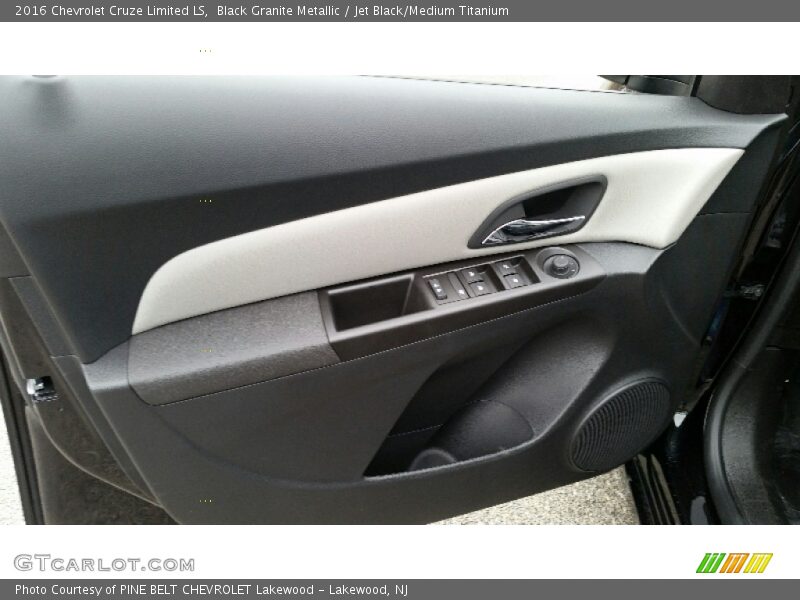 Black Granite Metallic / Jet Black/Medium Titanium 2016 Chevrolet Cruze Limited LS