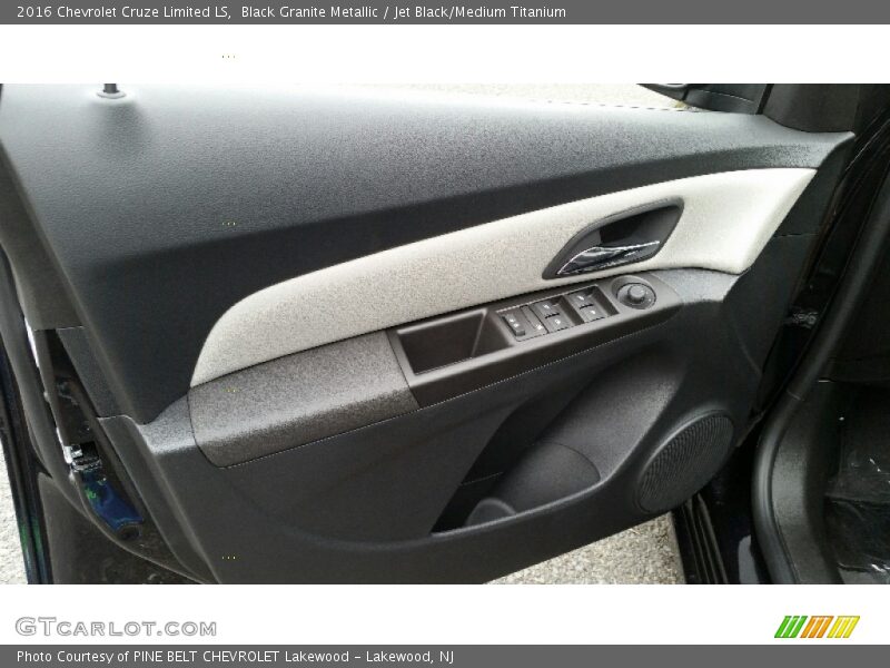 Black Granite Metallic / Jet Black/Medium Titanium 2016 Chevrolet Cruze Limited LS