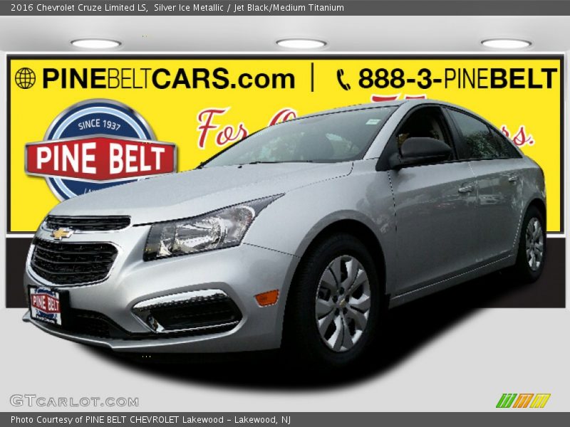 Silver Ice Metallic / Jet Black/Medium Titanium 2016 Chevrolet Cruze Limited LS