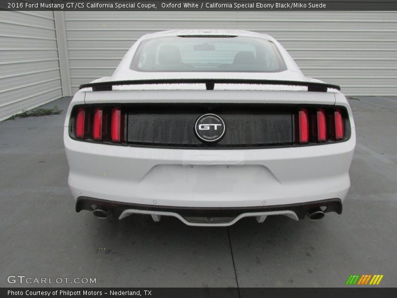 Oxford White / California Special Ebony Black/Miko Suede 2016 Ford Mustang GT/CS California Special Coupe