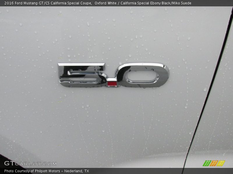 Oxford White / California Special Ebony Black/Miko Suede 2016 Ford Mustang GT/CS California Special Coupe