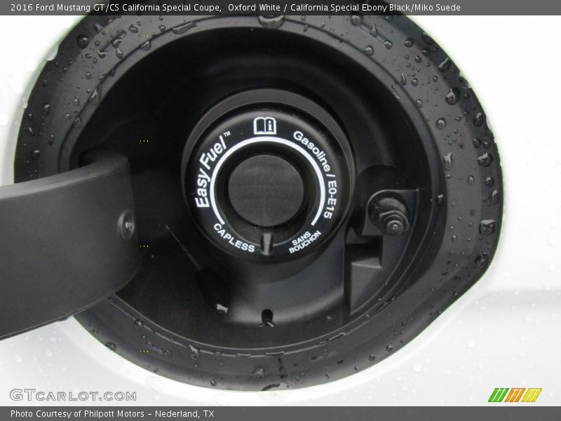Oxford White / California Special Ebony Black/Miko Suede 2016 Ford Mustang GT/CS California Special Coupe