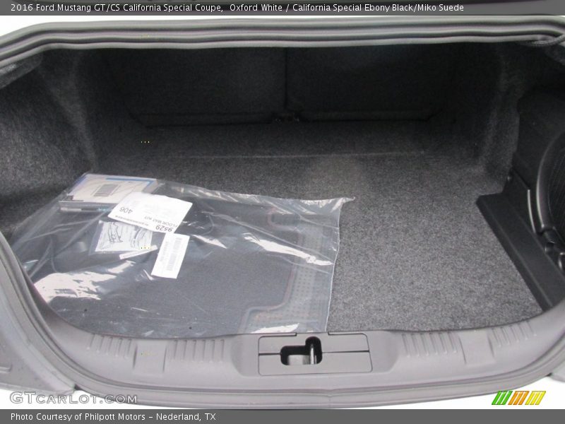 Oxford White / California Special Ebony Black/Miko Suede 2016 Ford Mustang GT/CS California Special Coupe