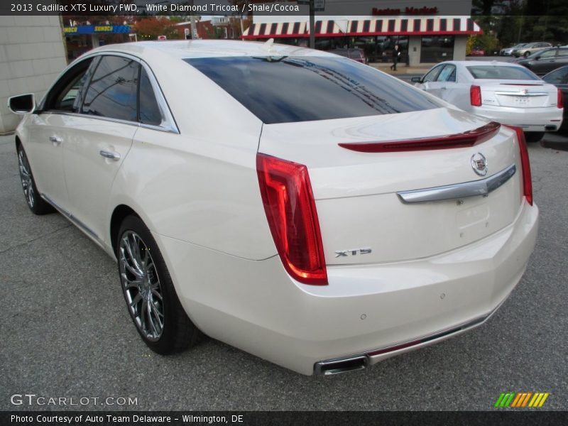 White Diamond Tricoat / Shale/Cocoa 2013 Cadillac XTS Luxury FWD