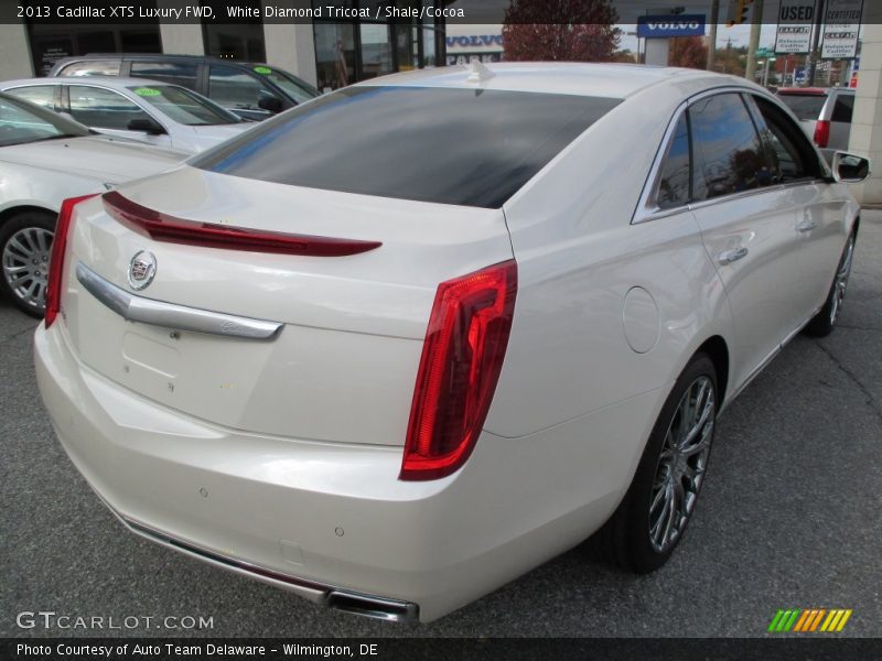 White Diamond Tricoat / Shale/Cocoa 2013 Cadillac XTS Luxury FWD