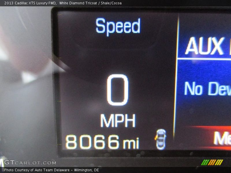 White Diamond Tricoat / Shale/Cocoa 2013 Cadillac XTS Luxury FWD