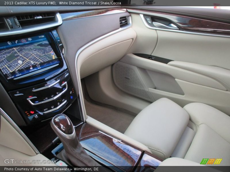 White Diamond Tricoat / Shale/Cocoa 2013 Cadillac XTS Luxury FWD