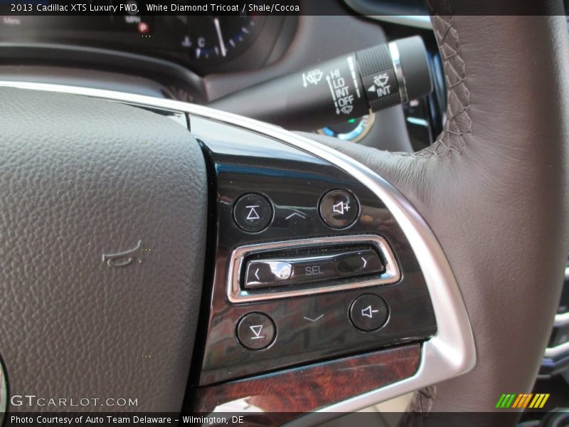 White Diamond Tricoat / Shale/Cocoa 2013 Cadillac XTS Luxury FWD