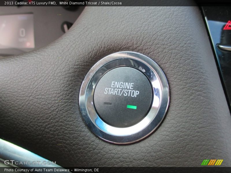 White Diamond Tricoat / Shale/Cocoa 2013 Cadillac XTS Luxury FWD