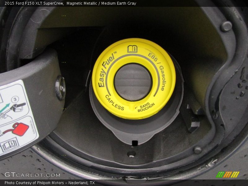Magnetic Metallic / Medium Earth Gray 2015 Ford F150 XLT SuperCrew