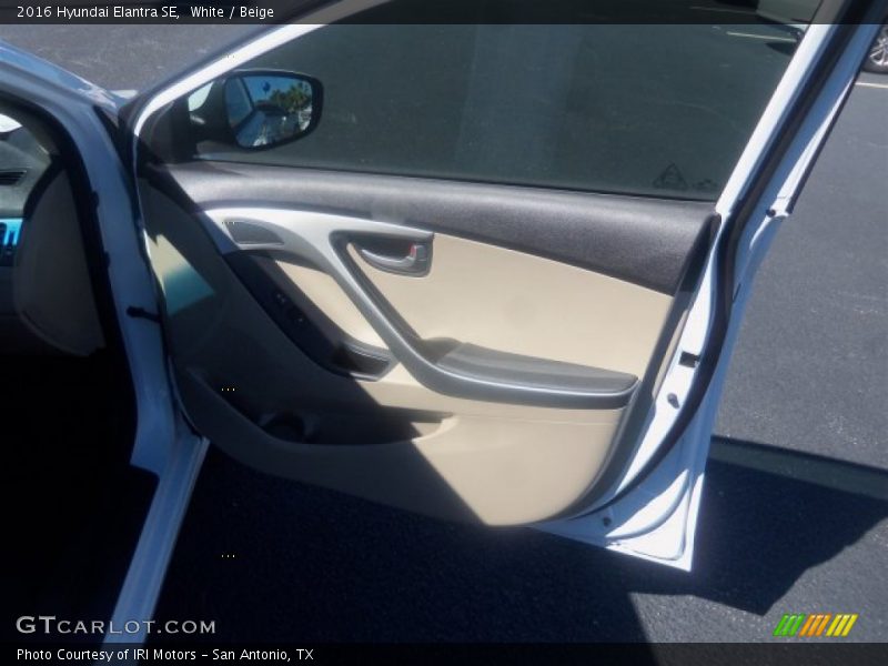 White / Beige 2016 Hyundai Elantra SE