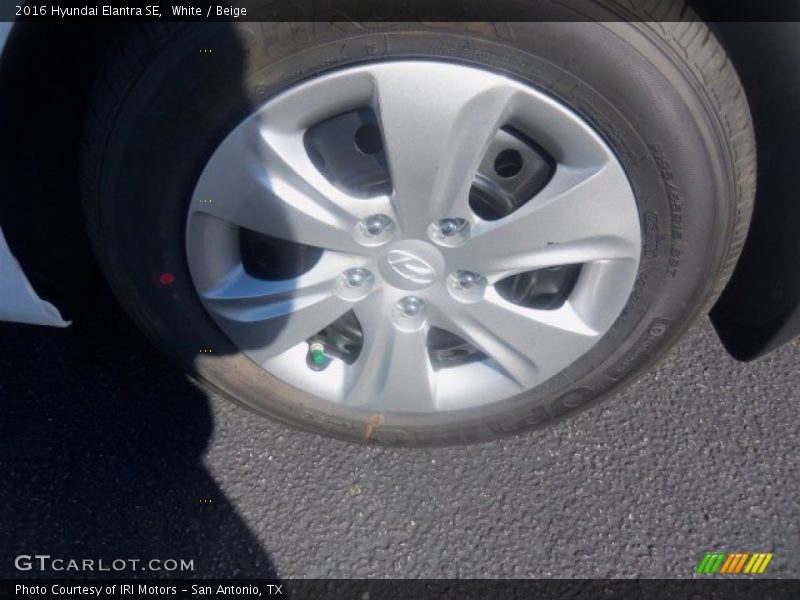 White / Beige 2016 Hyundai Elantra SE