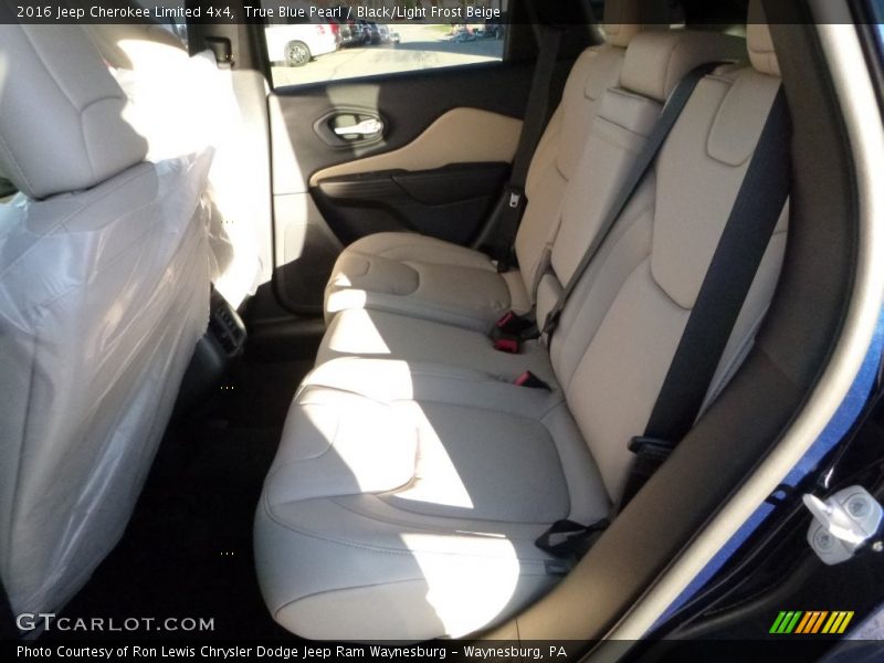 True Blue Pearl / Black/Light Frost Beige 2016 Jeep Cherokee Limited 4x4