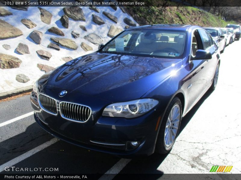 Deep Sea Blue Metallic / Venetian Beige 2013 BMW 5 Series 535i xDrive Sedan