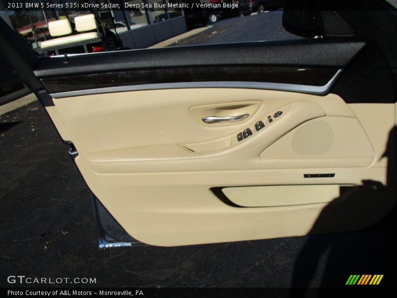 Deep Sea Blue Metallic / Venetian Beige 2013 BMW 5 Series 535i xDrive Sedan