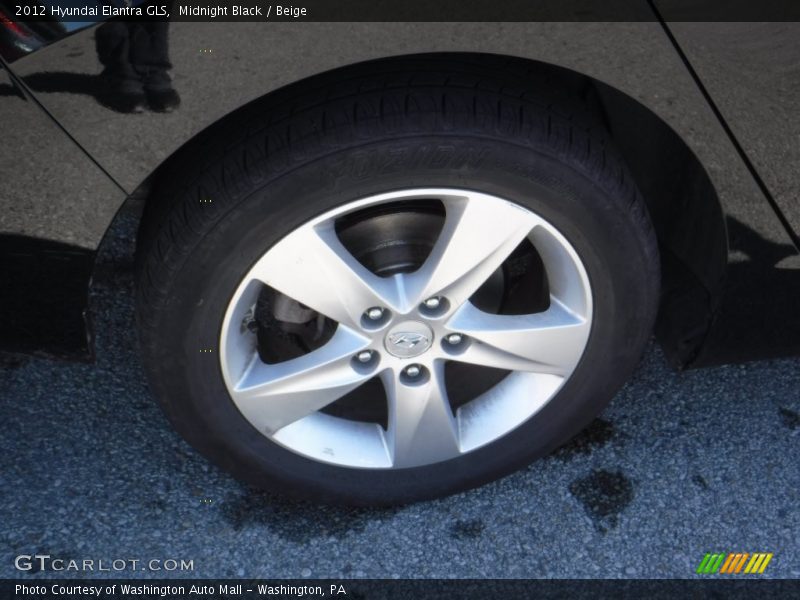 Midnight Black / Beige 2012 Hyundai Elantra GLS
