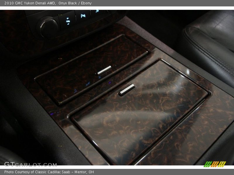 Onyx Black / Ebony 2010 GMC Yukon Denali AWD