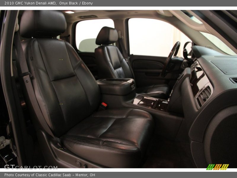 Onyx Black / Ebony 2010 GMC Yukon Denali AWD
