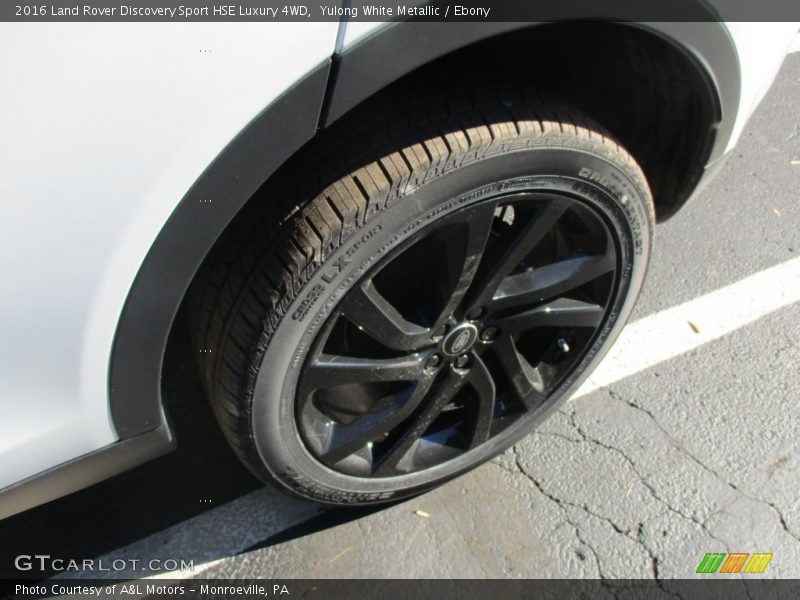Yulong White Metallic / Ebony 2016 Land Rover Discovery Sport HSE Luxury 4WD