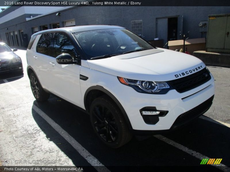 Yulong White Metallic / Ebony 2016 Land Rover Discovery Sport HSE Luxury 4WD