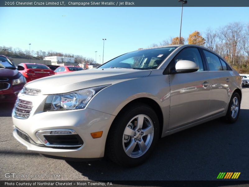 Champagne Silver Metallic / Jet Black 2016 Chevrolet Cruze Limited LT