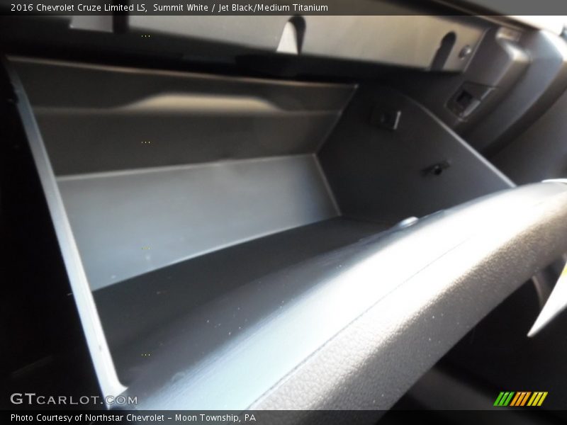 Summit White / Jet Black/Medium Titanium 2016 Chevrolet Cruze Limited LS