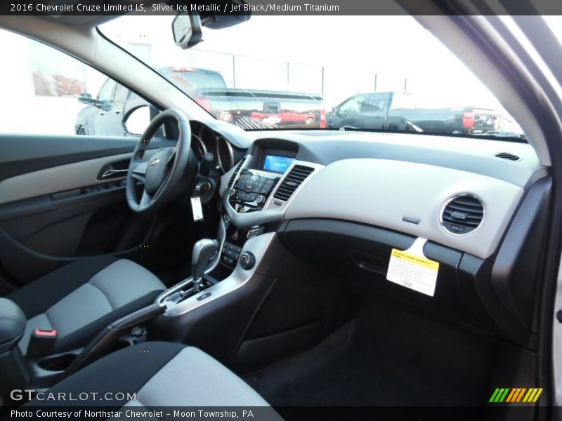 Silver Ice Metallic / Jet Black/Medium Titanium 2016 Chevrolet Cruze Limited LS