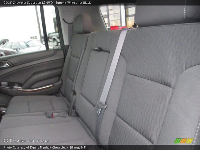 Summit White / Jet Black 2016 Chevrolet Suburban LS 4WD