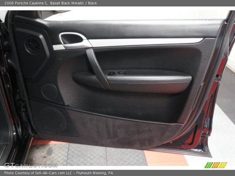Basalt Black Metallic / Black 2006 Porsche Cayenne S