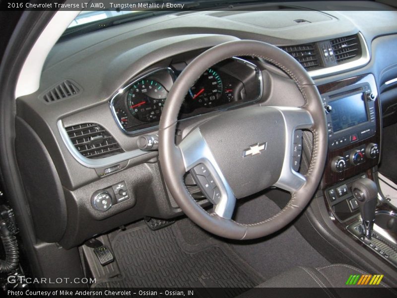 Tungsten Metallic / Ebony 2016 Chevrolet Traverse LT AWD