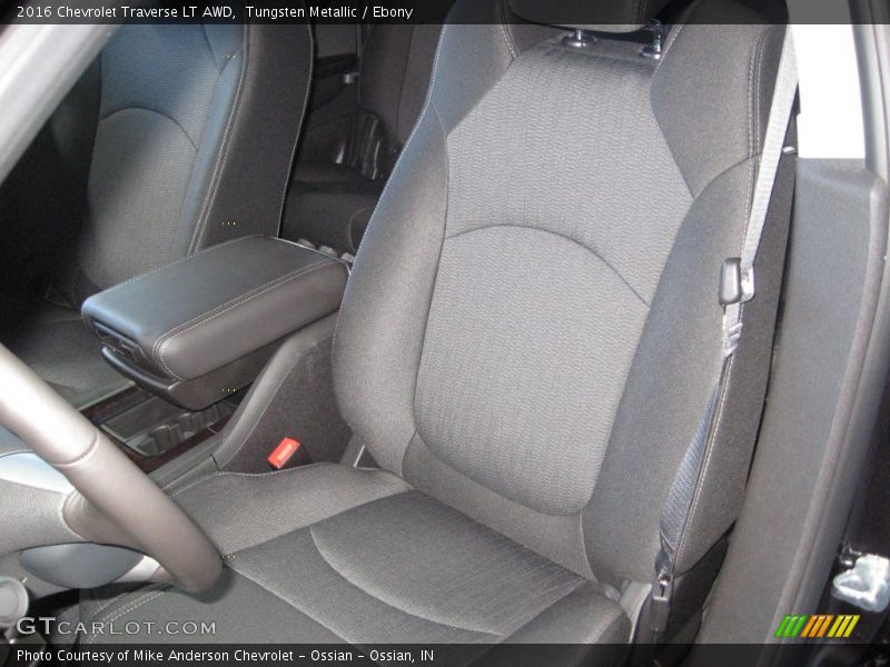 Tungsten Metallic / Ebony 2016 Chevrolet Traverse LT AWD
