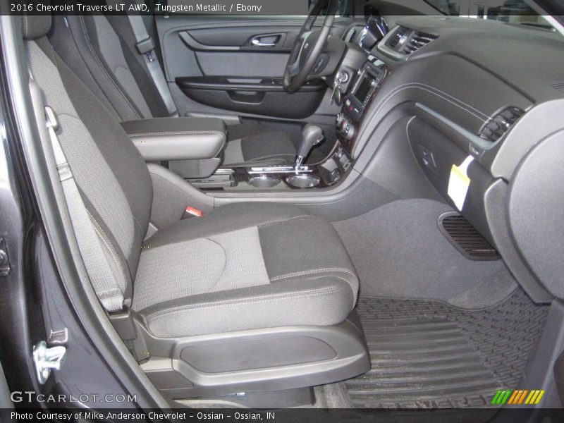 Tungsten Metallic / Ebony 2016 Chevrolet Traverse LT AWD