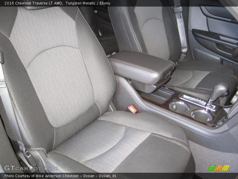 Tungsten Metallic / Ebony 2016 Chevrolet Traverse LT AWD