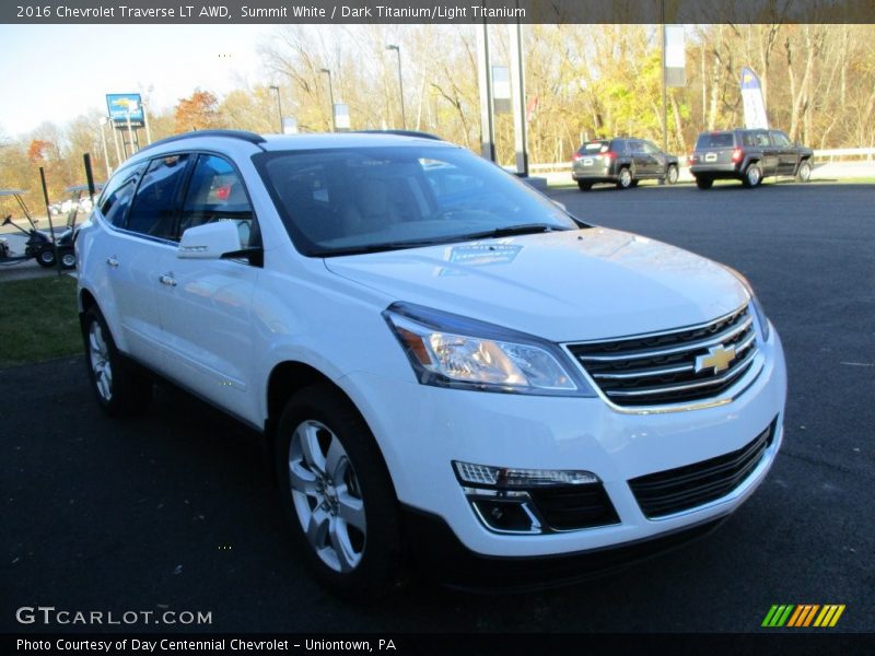 Summit White / Dark Titanium/Light Titanium 2016 Chevrolet Traverse LT AWD