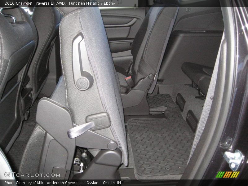 Tungsten Metallic / Ebony 2016 Chevrolet Traverse LT AWD