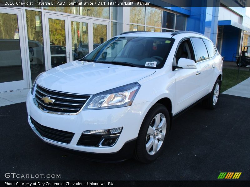 Summit White / Dark Titanium/Light Titanium 2016 Chevrolet Traverse LT AWD