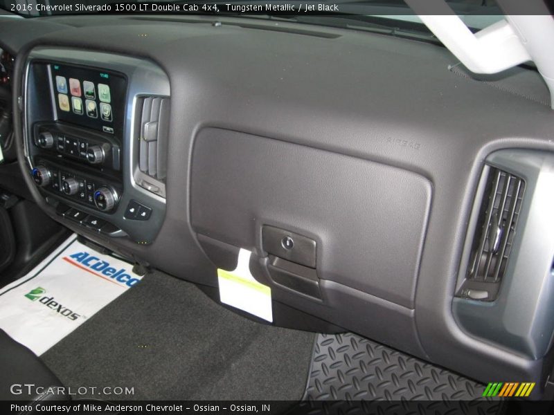 Tungsten Metallic / Jet Black 2016 Chevrolet Silverado 1500 LT Double Cab 4x4