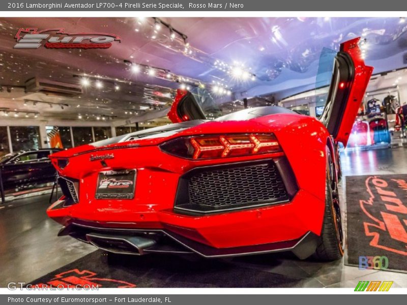 Rosso Mars / Nero 2016 Lamborghini Aventador LP700-4 Pirelli Serie Speciale