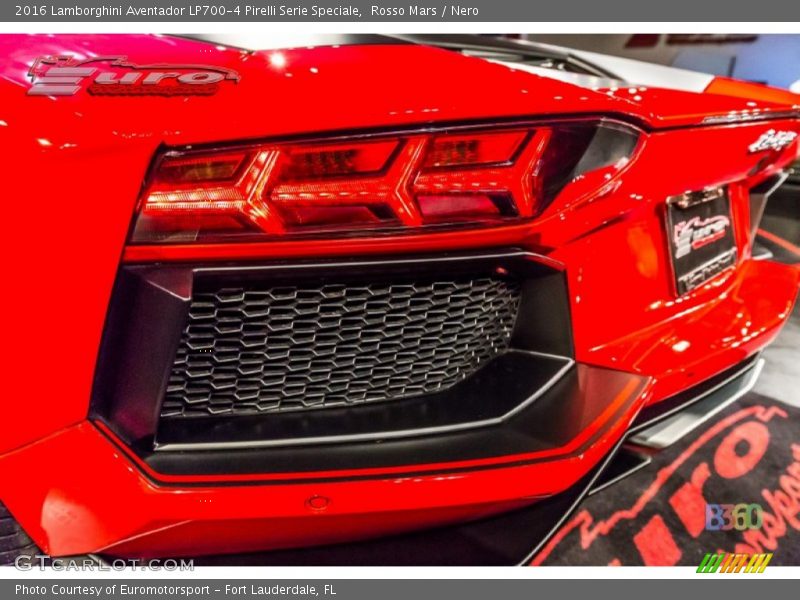Rosso Mars / Nero 2016 Lamborghini Aventador LP700-4 Pirelli Serie Speciale