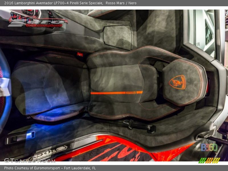 Rosso Mars / Nero 2016 Lamborghini Aventador LP700-4 Pirelli Serie Speciale