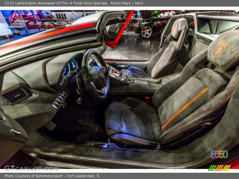 Rosso Mars / Nero 2016 Lamborghini Aventador LP700-4 Pirelli Serie Speciale