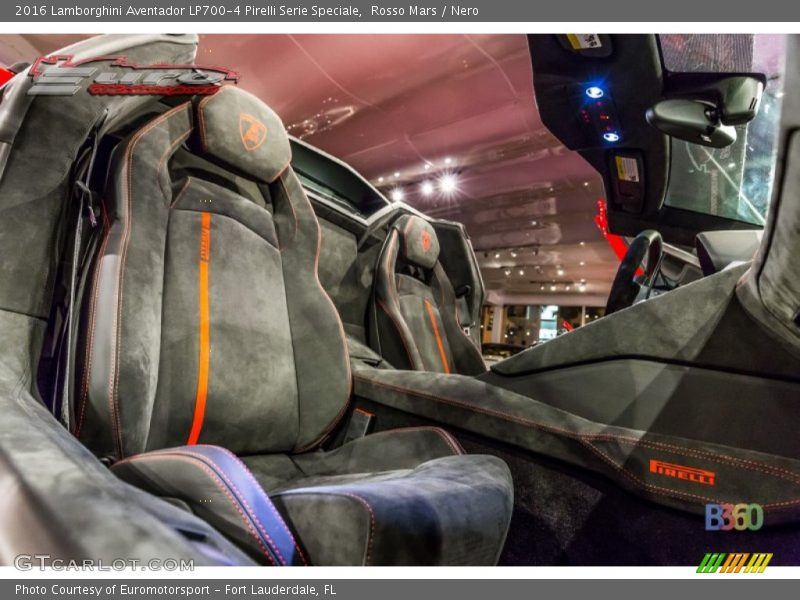 Rosso Mars / Nero 2016 Lamborghini Aventador LP700-4 Pirelli Serie Speciale