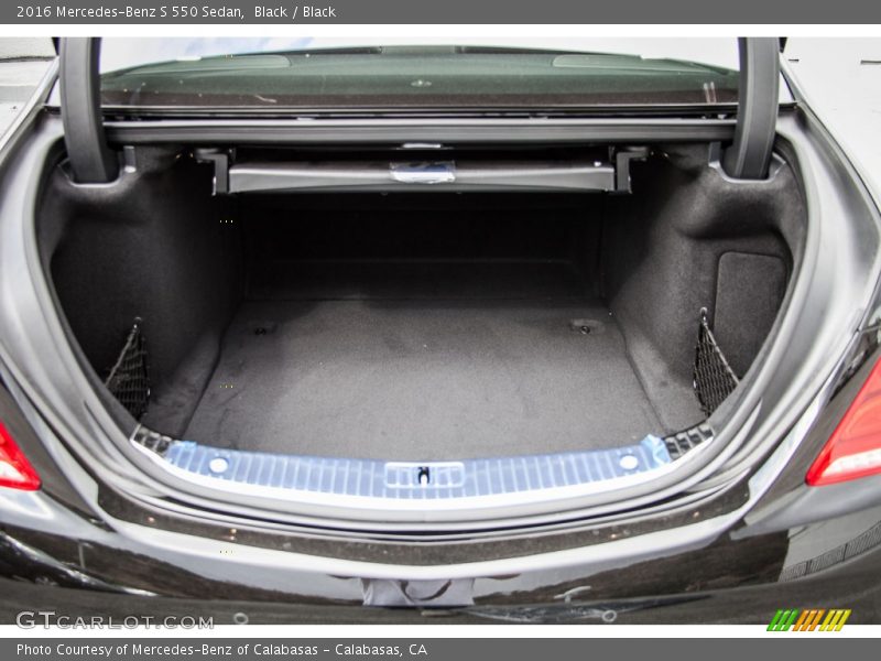  2016 S 550 Sedan Trunk