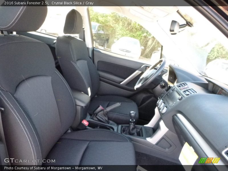 Crystal Black Silica / Gray 2016 Subaru Forester 2.5i
