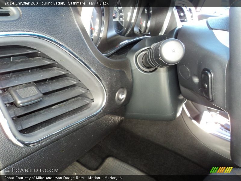 Cashmere Pearl / Black 2014 Chrysler 200 Touring Sedan
