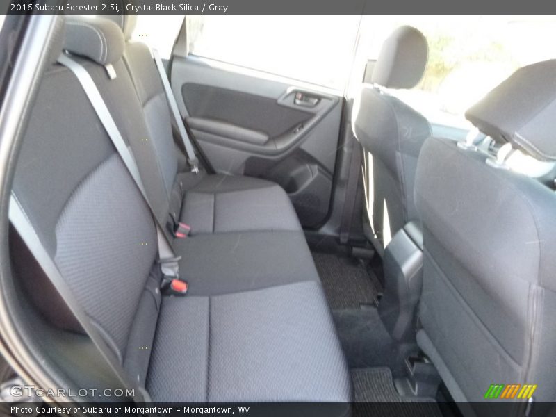 Crystal Black Silica / Gray 2016 Subaru Forester 2.5i