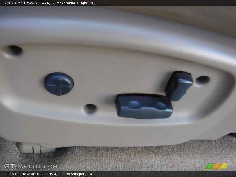 Summit White / Light Oak 2002 GMC Envoy SLT 4x4
