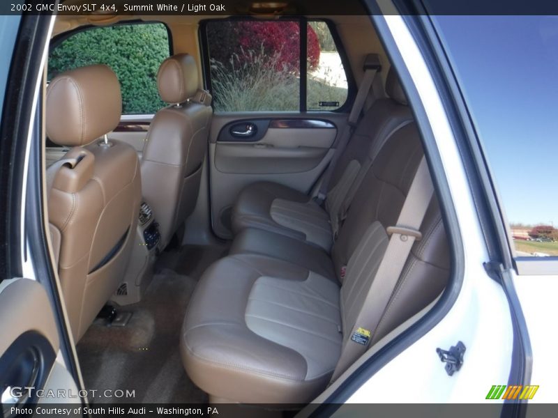 Summit White / Light Oak 2002 GMC Envoy SLT 4x4
