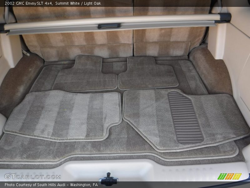 Summit White / Light Oak 2002 GMC Envoy SLT 4x4